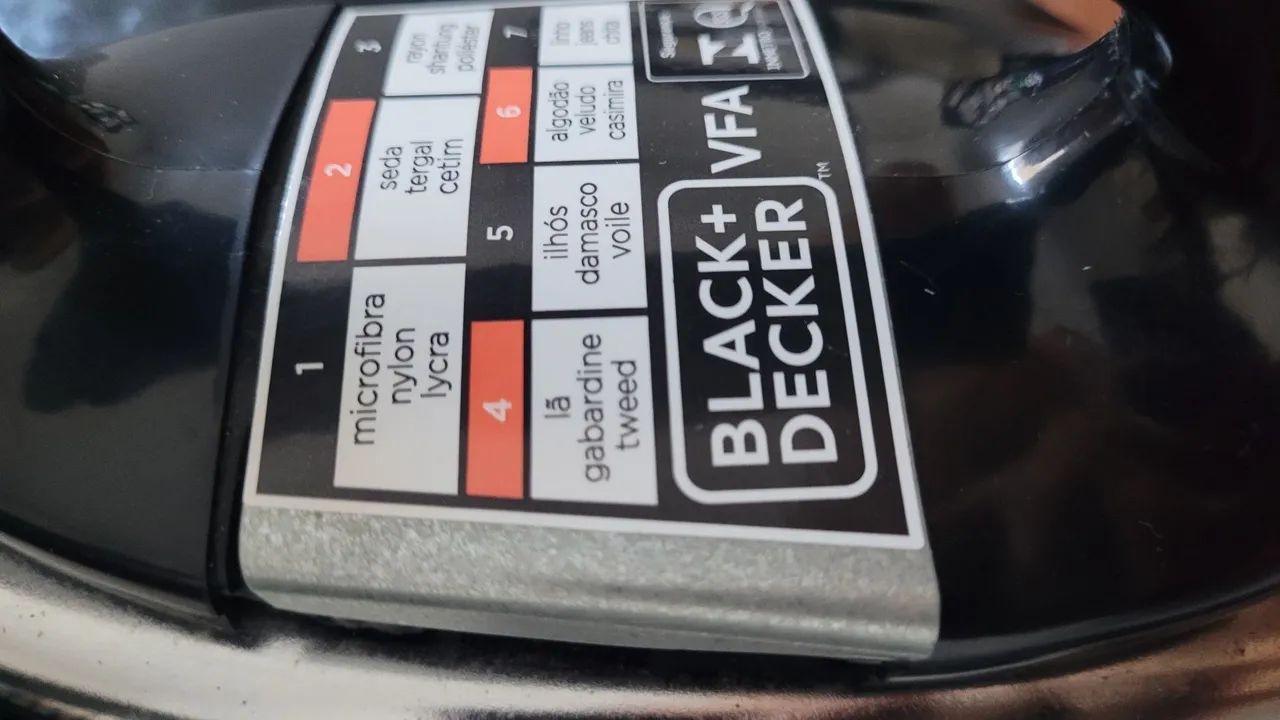 Ferro de passar Black+Decker base de alumínio  - Foto 5