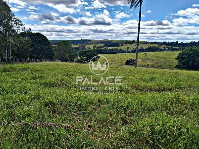 Sítio com 7 alqueires e 3 casas a venda em Conchas, SP.