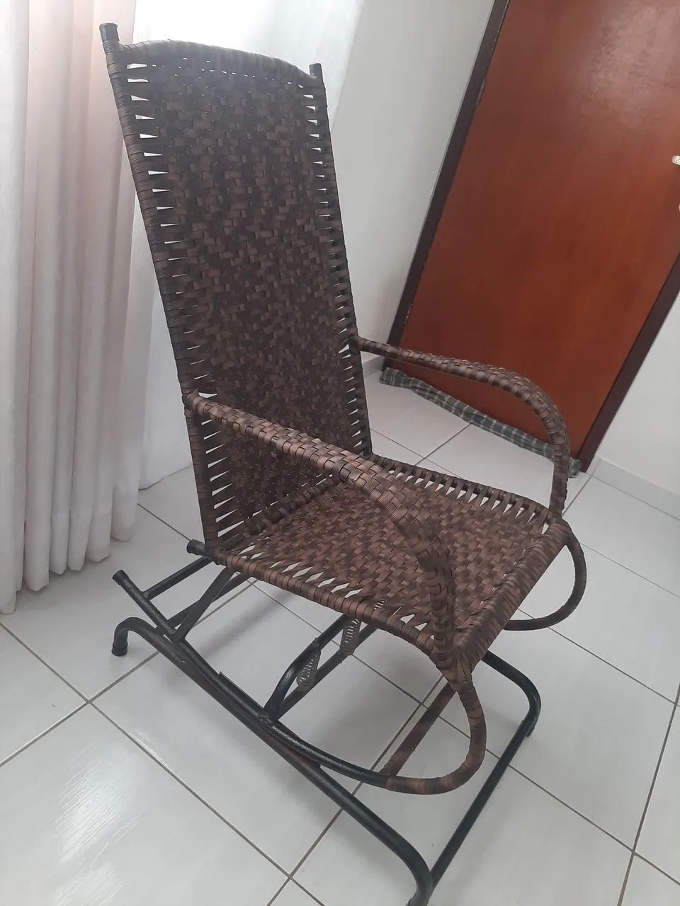 Cadeira de Balanço  - Foto 5
