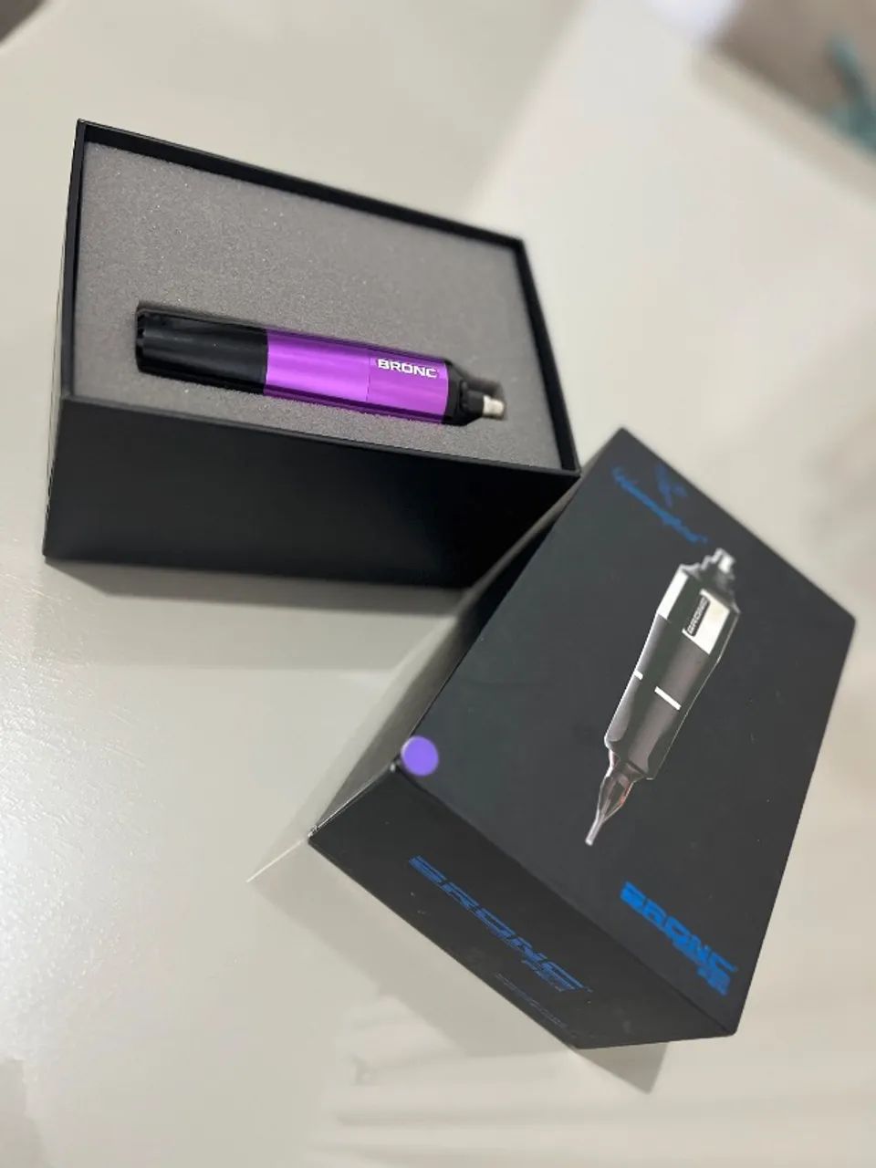 Pen Bronc - Hummingbird 
