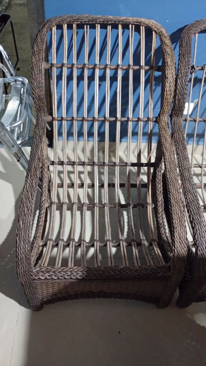 Vende jogo de cadeiras de área bem conservado.  - Foto 2