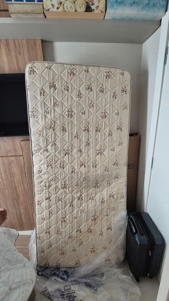 Colchão solteiro em otimo estado - Foto 4