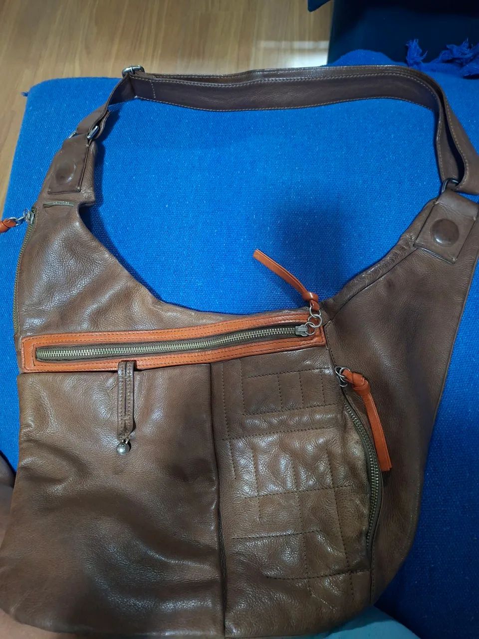 Vende-se uma bolsa de lado de couro - Foto 3