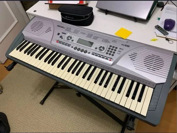 Teclado medeli M10 