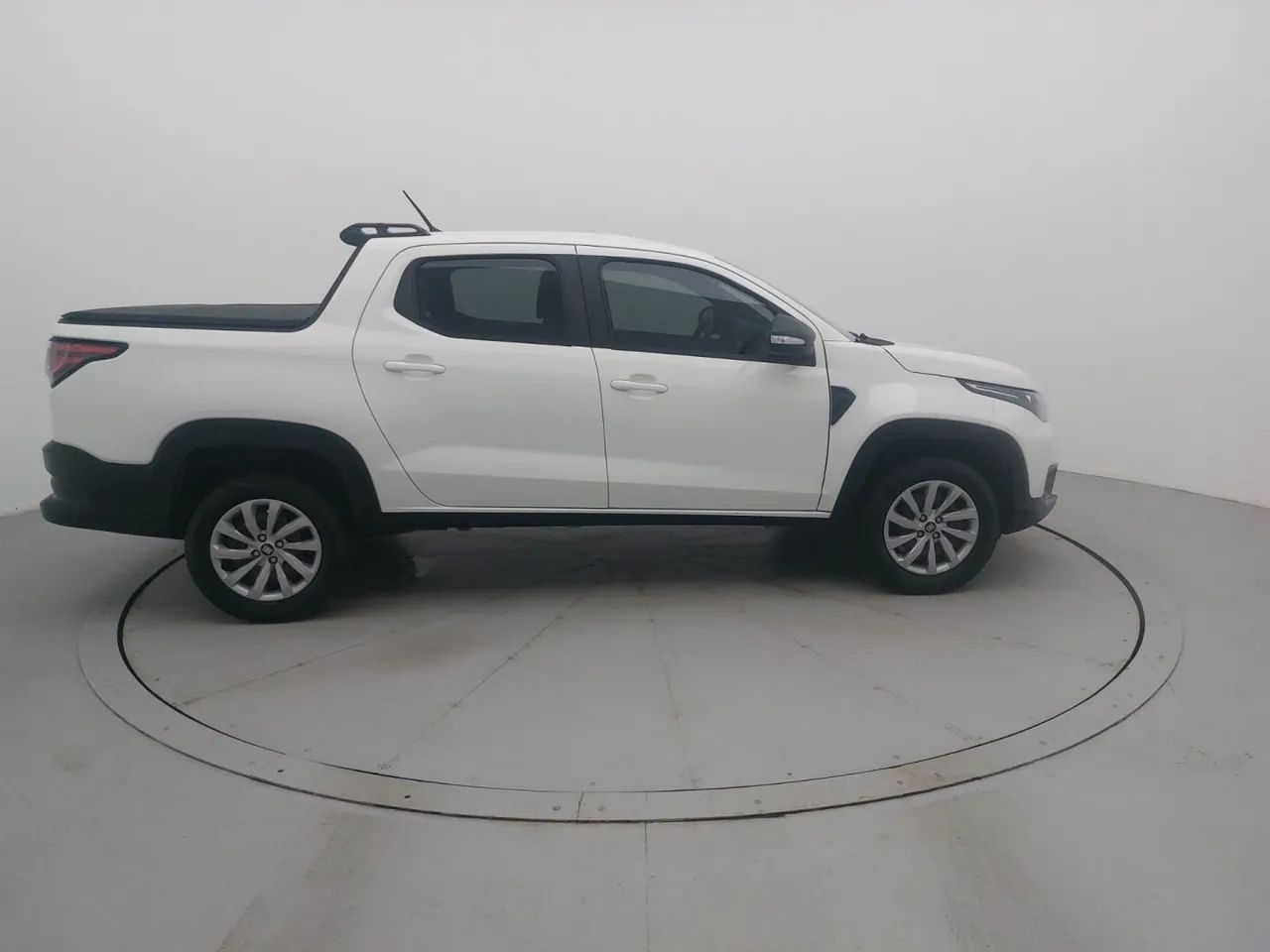 Fiat Strada Freedom 1.3 Flex 8V CD, foto 6 de 18