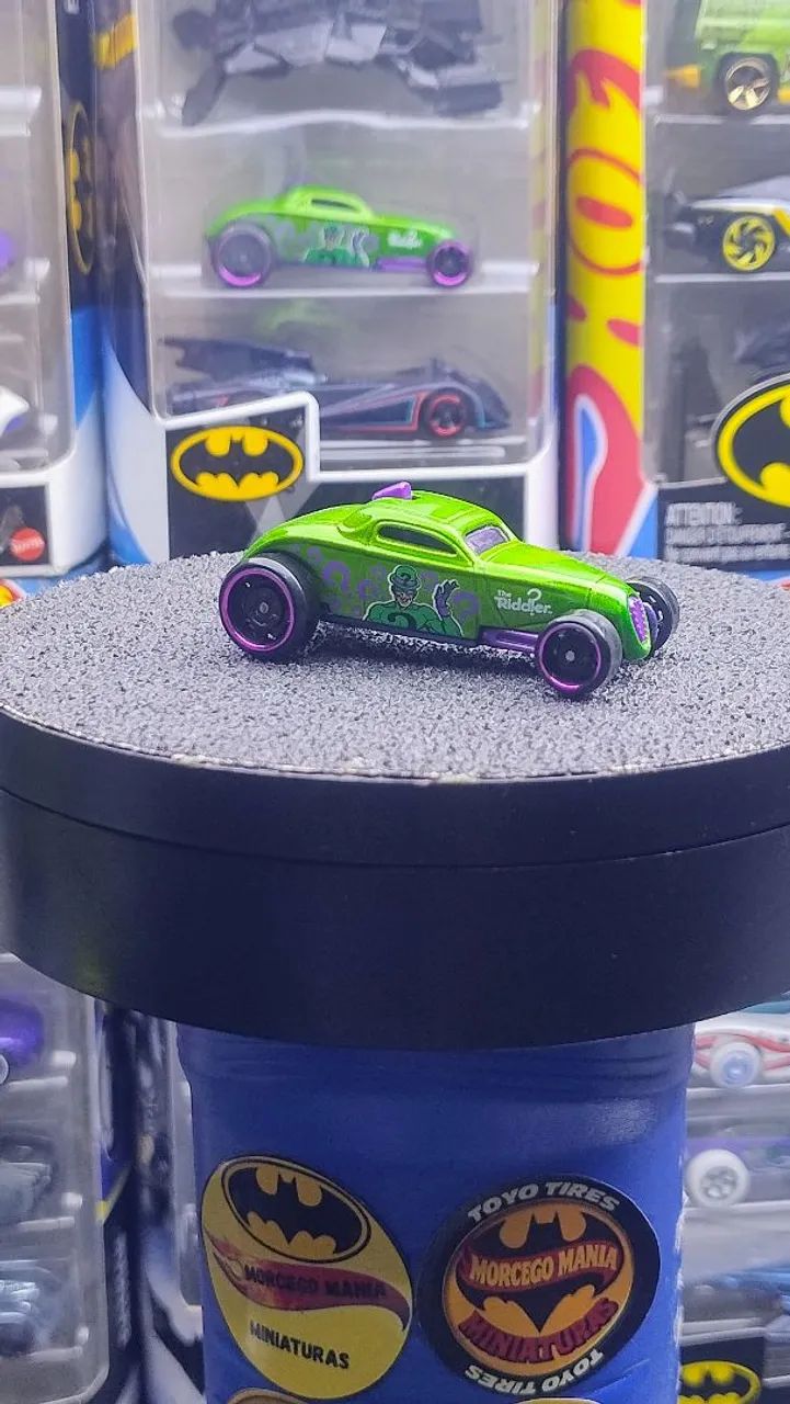 Batmóvel Hotwheels  R$ 30,00 cada - Foto 4