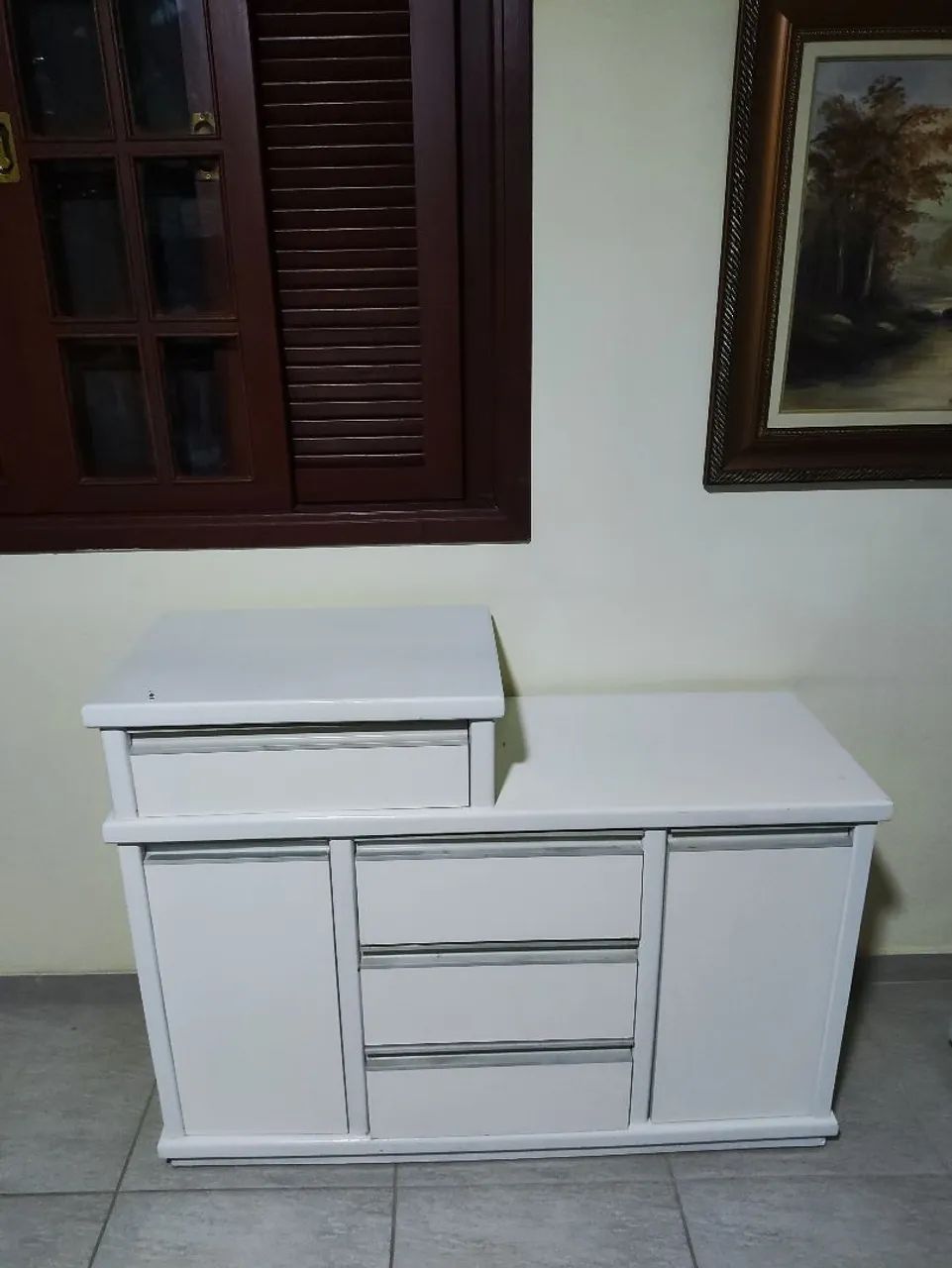 Vendo cômoda de madeira, bom estado!  - Foto 2