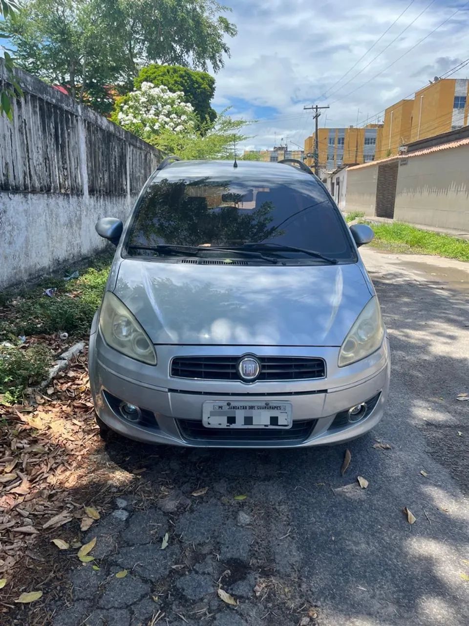 Fiat Idea ATTRACTIVE 1.4 8V FLEX 2013