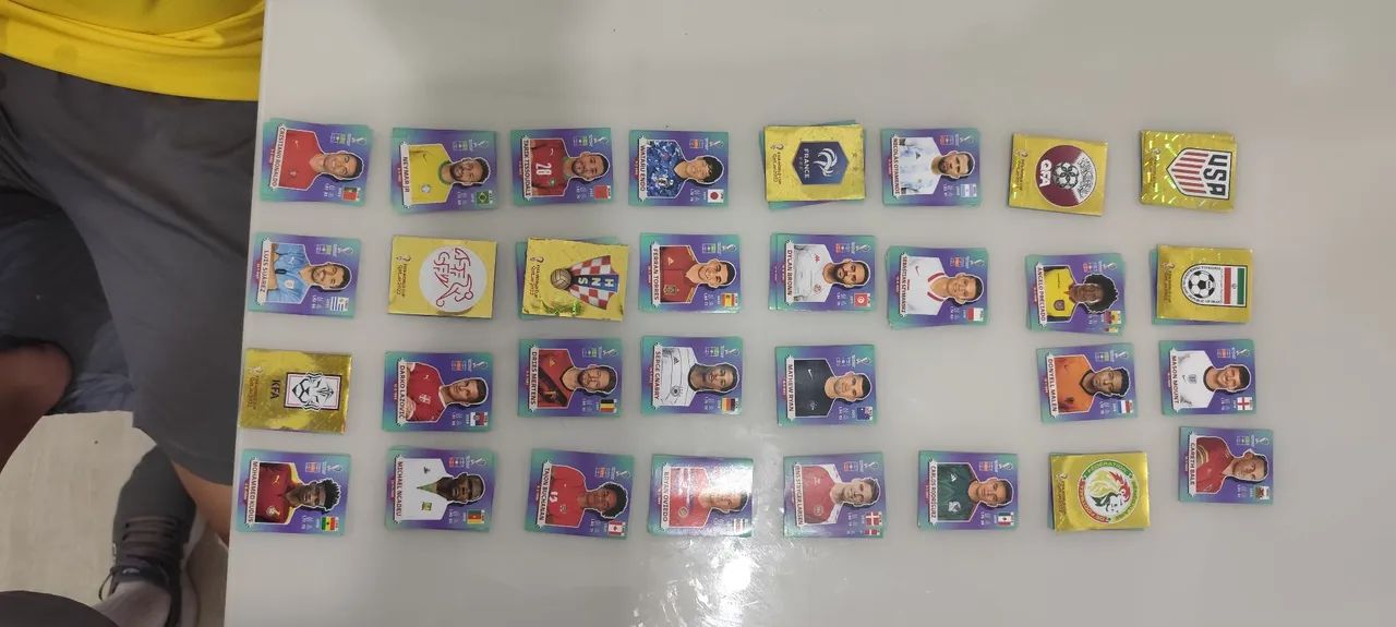 Vendo figurinhas copa 2022 - Foto 2