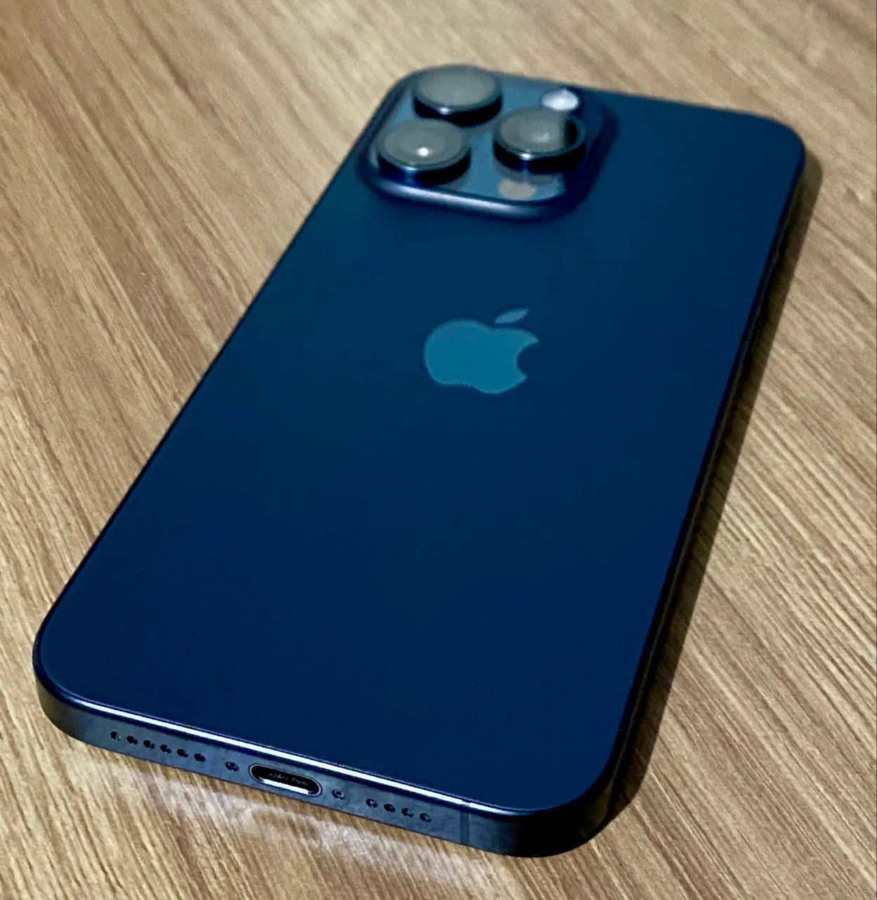 IPHONE 15 PRO MAX - TITÂNIO AZUL - 256GB - Celulares e Smartphones
