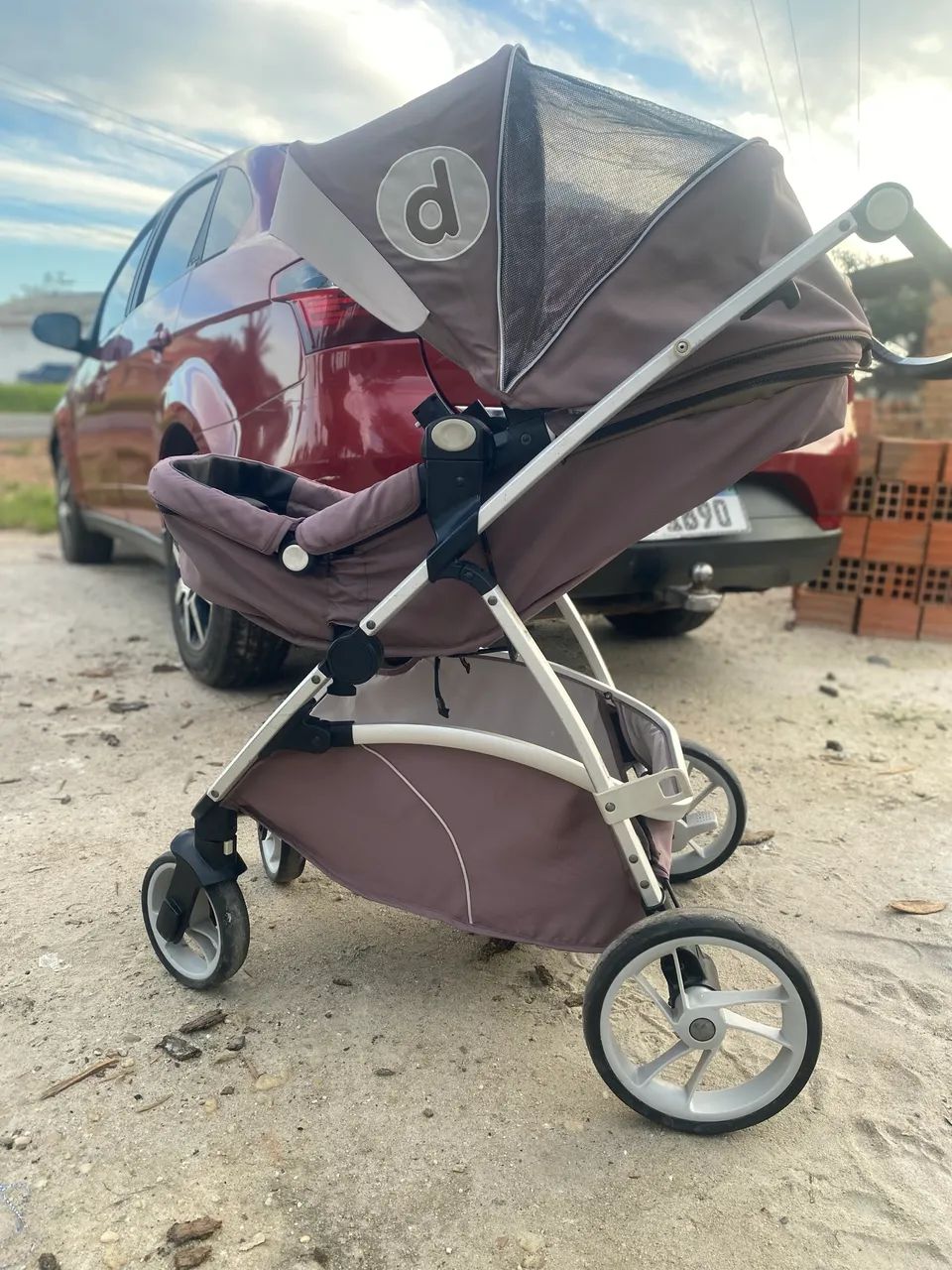 Carrinho de passei com bebê conforto  - Foto 2