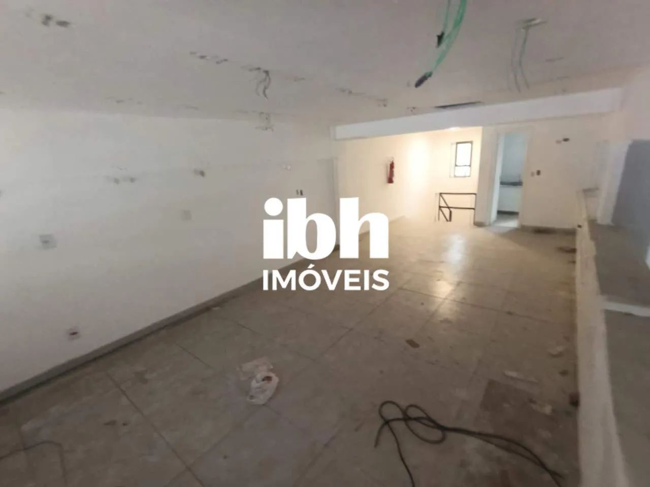 Alugo loja 58, 88m² no Belvedere - Foto 3