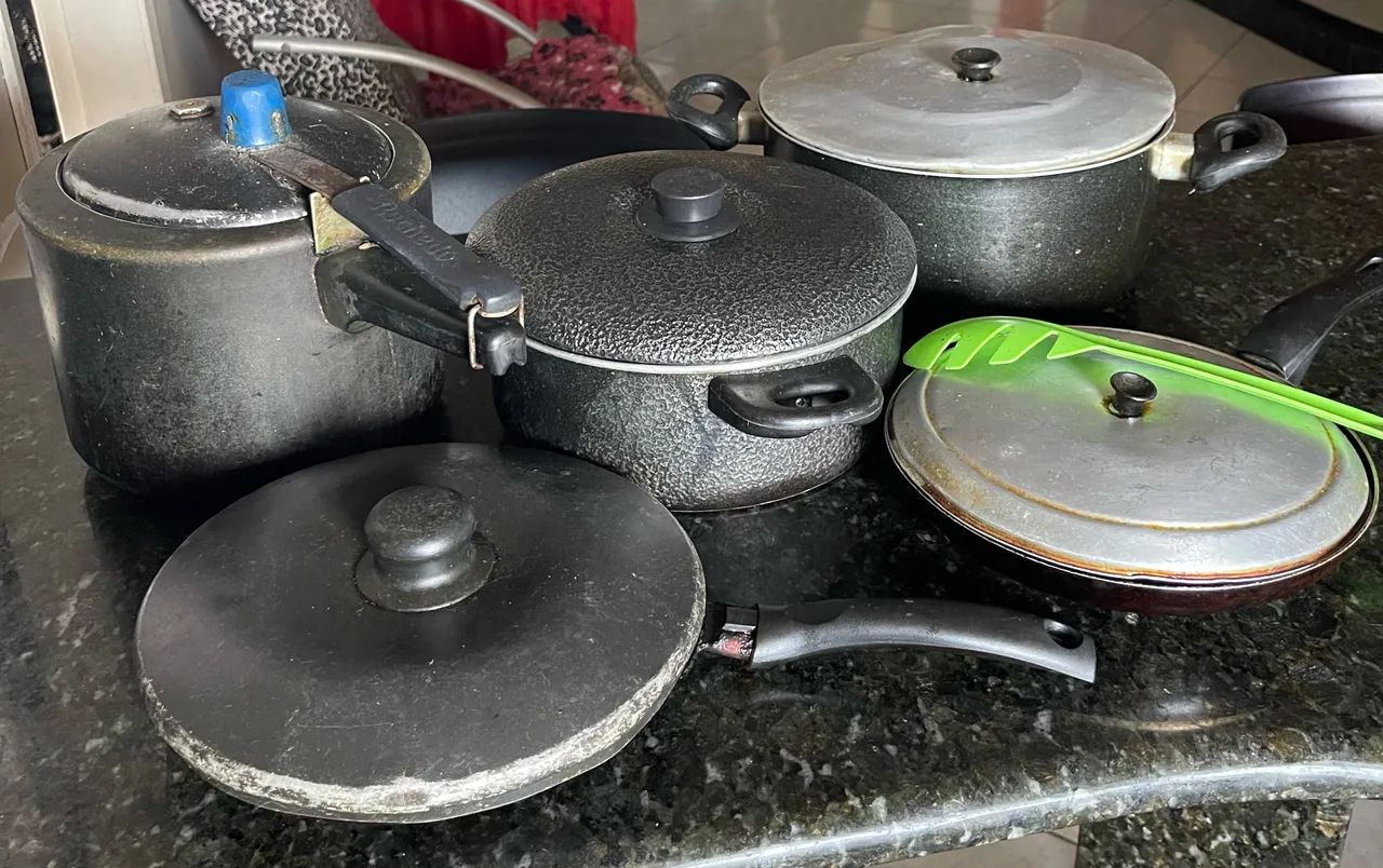 5 panelas com tampas - Foto 2