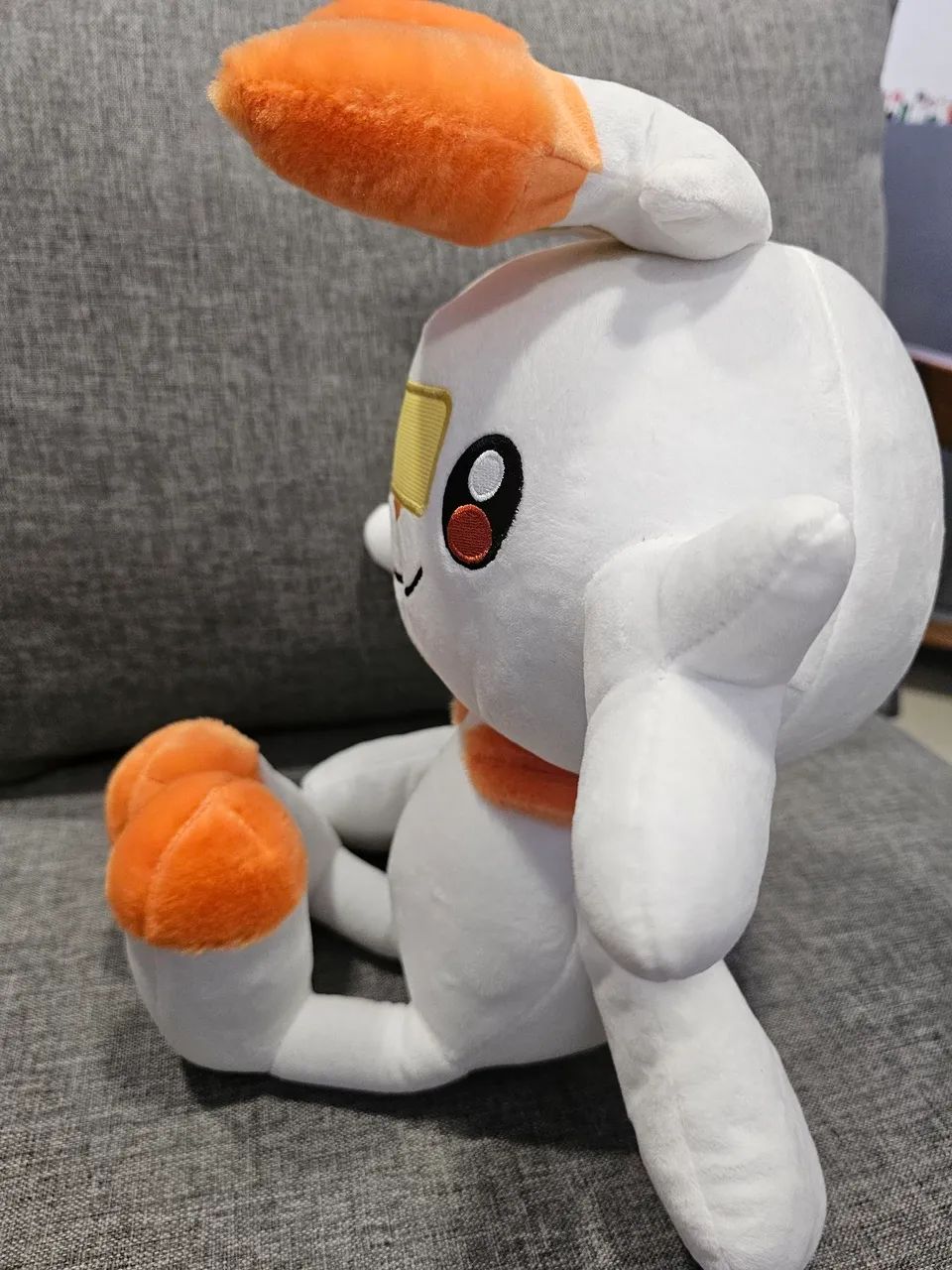 Pelúcia Pokémon Scorbunny Nova 33cm - Foto 3