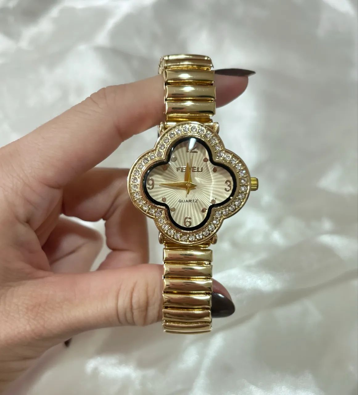 Relógio Feminino Disponível 