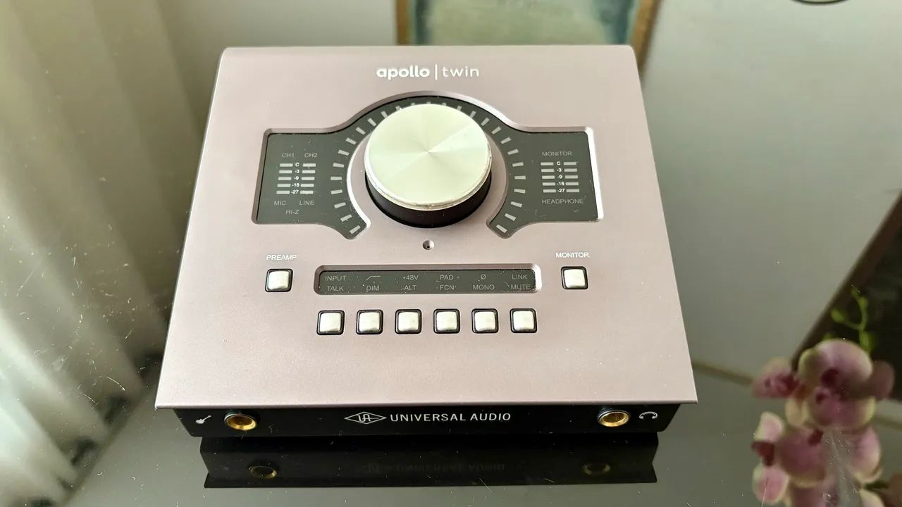 Universal Audio Apollo Twin MK II - Equipamentos e Acessórios de