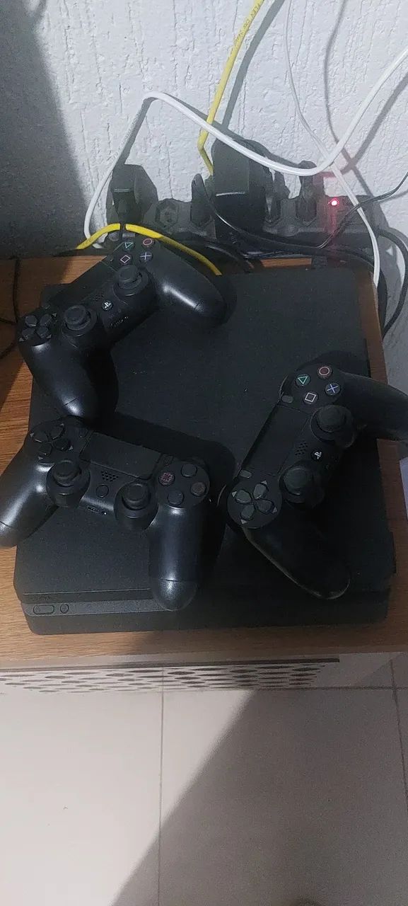 PLAYSTATION SONY PS4 de 1tr - Foto 2
