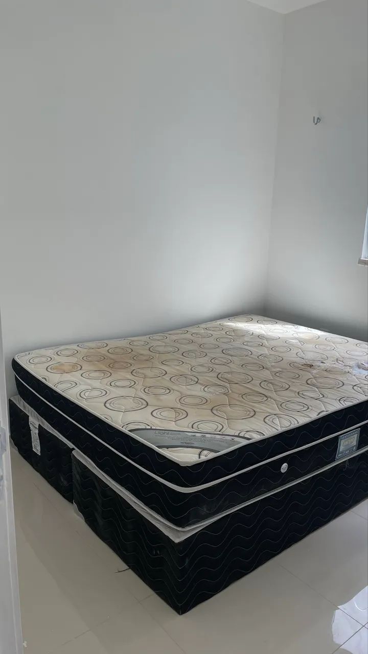 Cama box queen 