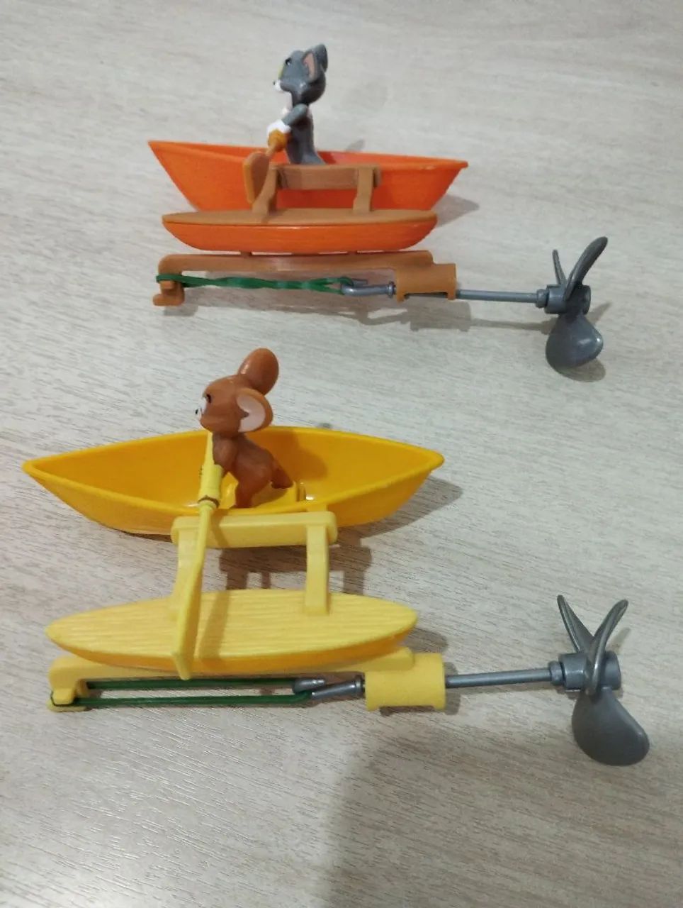 Kinder de Páscoa Tom e Jerry  - Foto 3