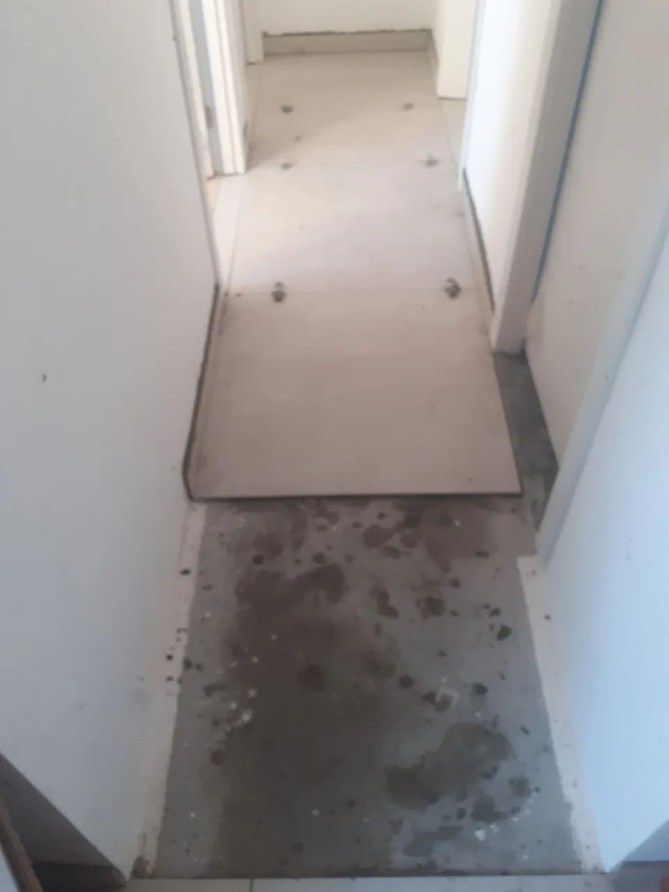 Coloca ção  de piso, pedreiro  - Foto 2