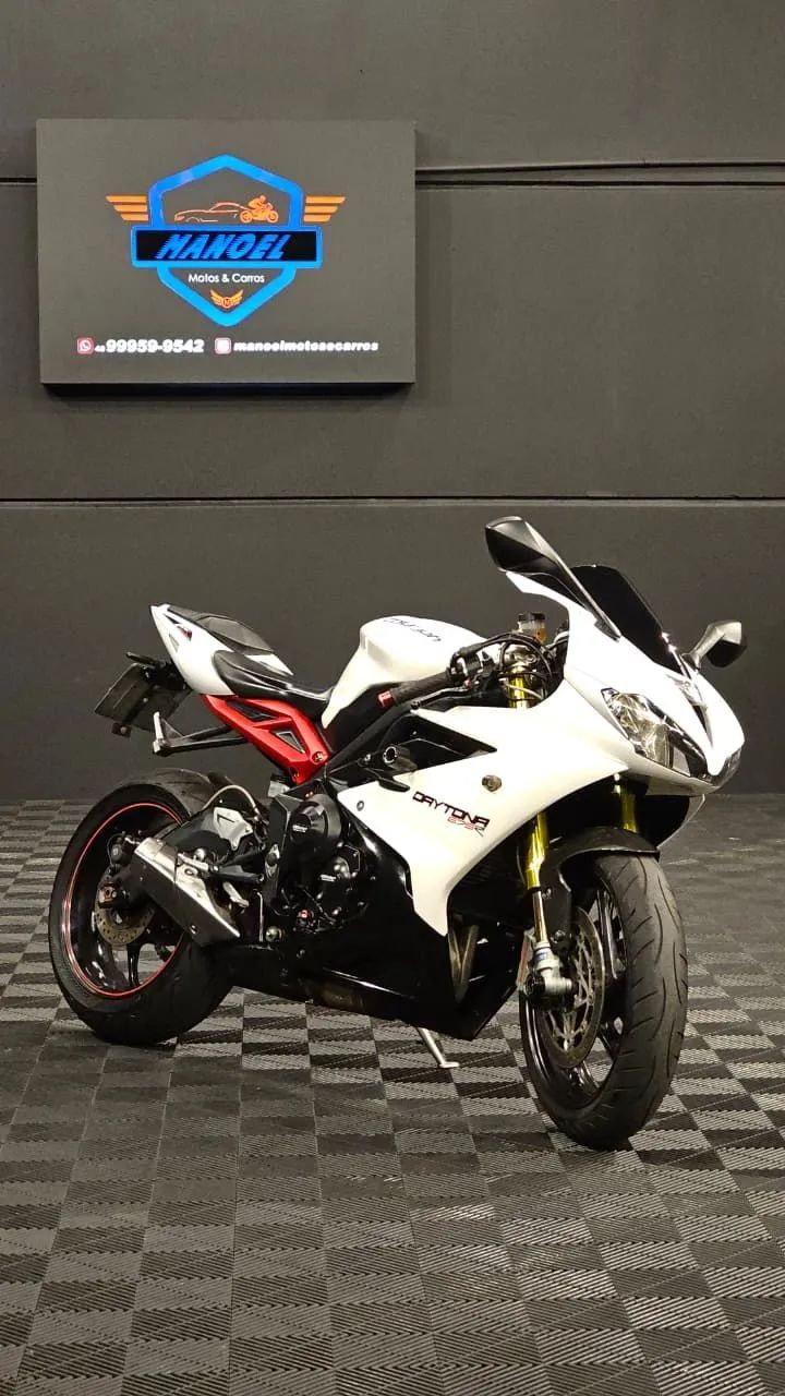 DAYTONA 675R - Foto 5
