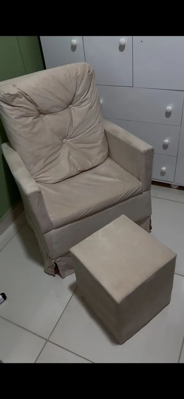 Cadeira de balanço amamentação + puff - Foto 2