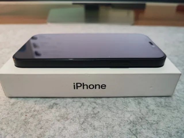 Apple iPhone 12 (Preto, 64Gb, 84%, Face ID, completo, impecável