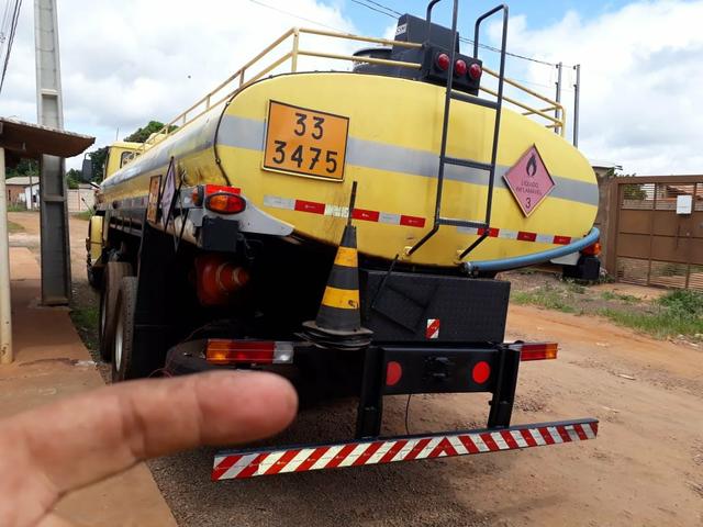 Caminhao tanque - Foto 2