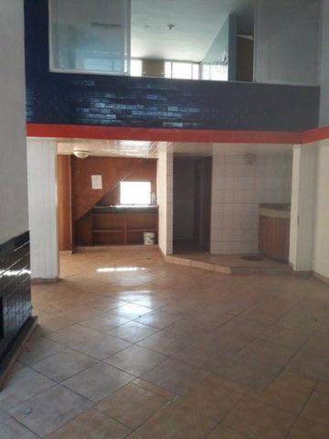 Lojão na Cadeg (130m2) com Escritório, 03 Banheiros etc - Foto 10