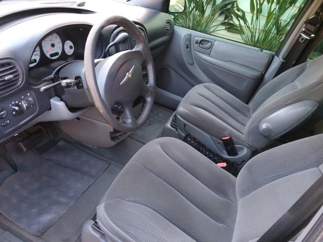 Chrysler Grand Caravan SE 3.3 V6 - Segundo dono- Placa A- Leiam - Foto 12