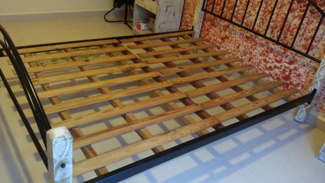 Cama casal padrão ferro e madeira patinada linda - Foto 3