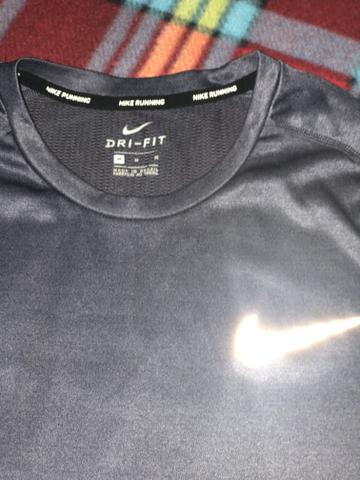 Camisa Nike DRI-FIT miler masculina - Foto 3