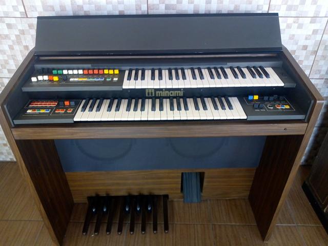 Órgão mnami md 7200