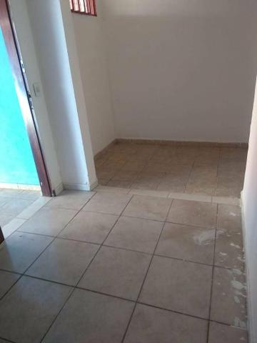 Casa de 2 quartos na QNA em Taguatinga centro - Foto 2
