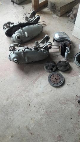 Dois Motores de Lambreta