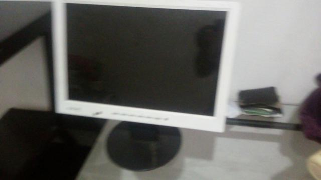 Monitor 14 pol cce de led