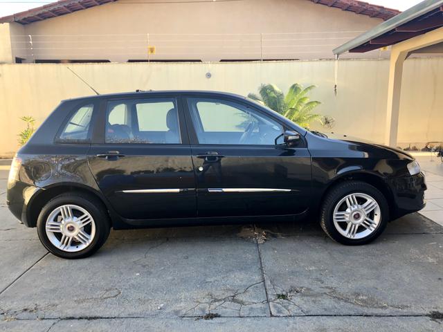 Fiat Stilo 1.8 8v Flex Dualogic (Todo revisado, baixa Kiko metragem) - Foto 2