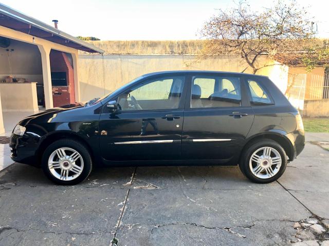 Fiat Stilo 1.8 8v Flex Dualogic (Todo revisado, baixa Kiko metragem) - Foto 5