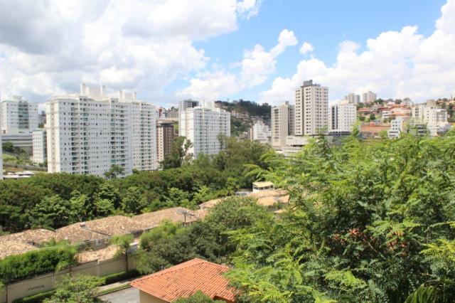 Oportunidade - apto. 4 quartos, ampla sala de estar, varanda, 2 vagas, elevador e ótima lo - Foto 17