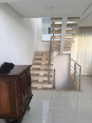 Incrível Casa 4/4, 460m², dois andares, em Alphaville II! Oportunidade única! - Foto 3