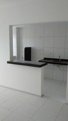 Apto no Araçagy, na descida da praia, com 02 qtos, 2 banheiros, 5º andar - Foto 3