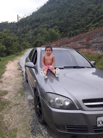 Vendo ou troco em outro carro do meu interesse casa terrenos.ou quitnet