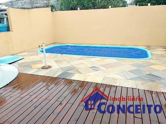C395 - Linda residência em ótima localização a 300 metros do mar - Foto 6