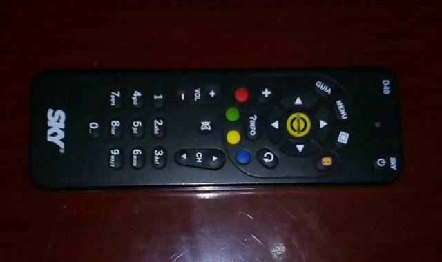 Controle Remoto da Sky - Foto 2