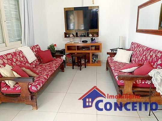 C395 - Linda residência em ótima localização a 300 metros do mar - Foto 16
