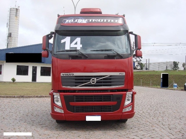 VOLVO FH 460 6X2 ISHIFT GLOBETROTTER ANO 2014