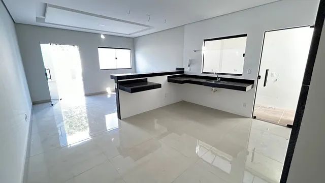 Linda Casa de 3 quartos com suíte  - Foto 2