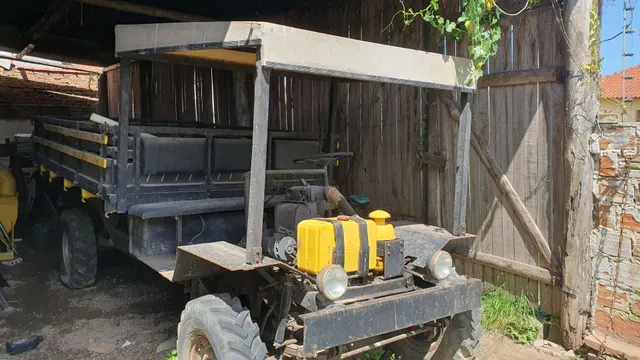 Carreta agricola 4x4 (girico, trator transportador) em Santa Cruz Do Sul