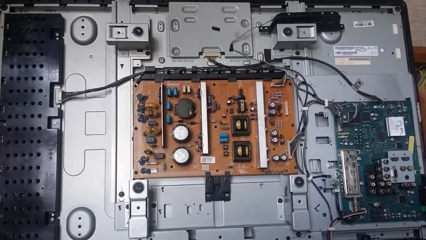 TV Sony KLV-37M400A - peças originais - Foto 2