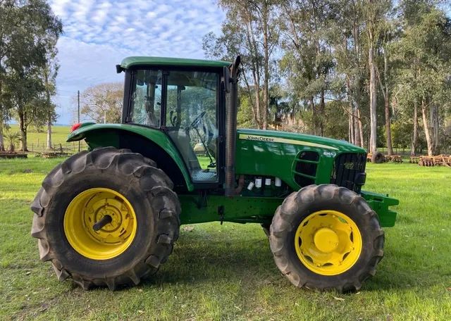 JohnDeere 6145j  - Foto 2